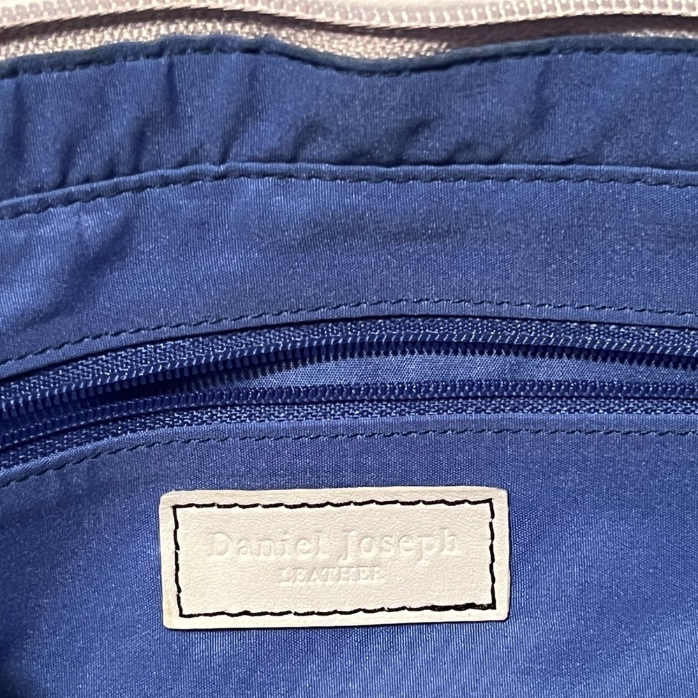 Daniel Joseph Leather Purple Pastel Shoulder Bag - Picture 15 of 16